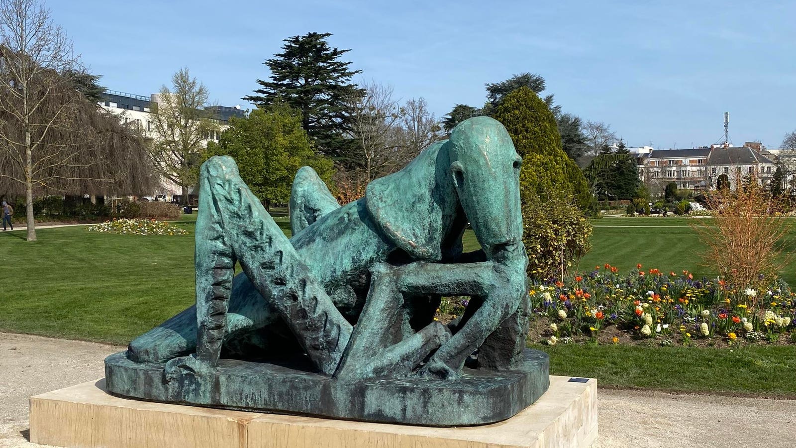 This Belgian Sculptor Brings His Mythical Bestiary To The Streets Of Orléans
