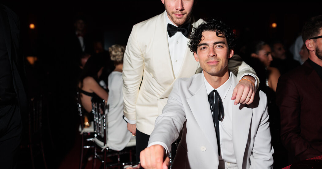 Cher and the Jonas Brothers Perform at amfAR Gala During Cannes