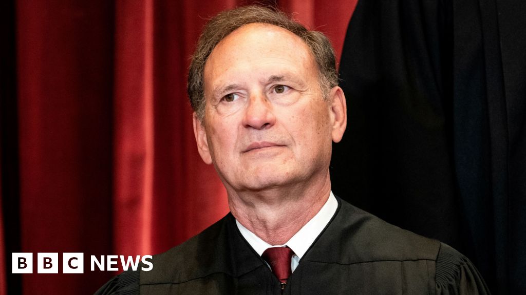 Justice Samuel Alito rejects call to skip Trump cases amid flags row
