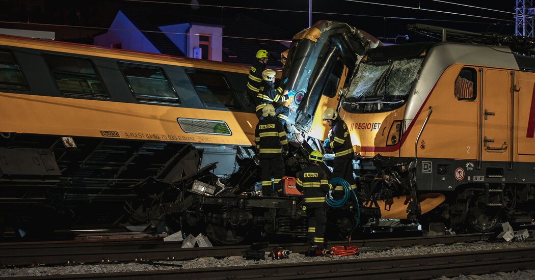 Train Crash in Czech Republic Kills 4, Injures More Than 20