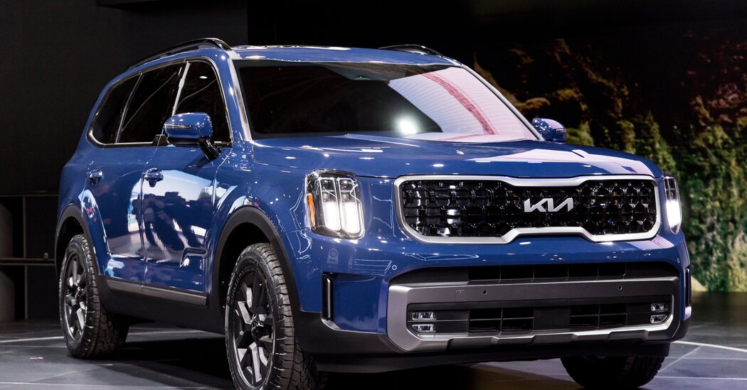Kia Recalls Telluride SUV Over Fire Risk; Urging Owners to Park Outside