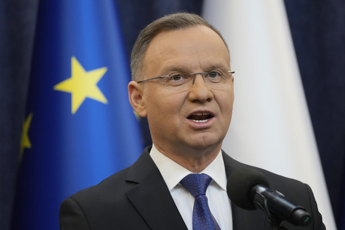 Leader of NATO member Poland visits China, expecting to talk to Xi about Ukraine