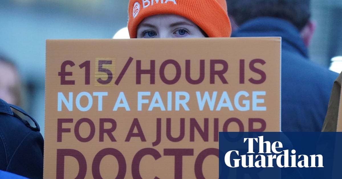 Junior doctors strike in England despite risk of scoring ‘own goal’ | Doctors