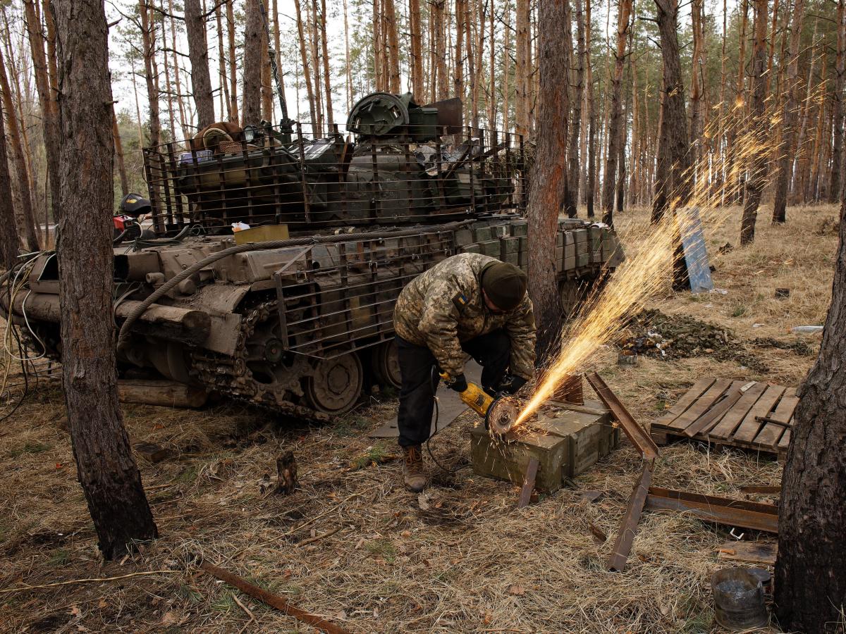 Ukraine shows even the toughest tanks can't go to war anymore without cage armor to shield them from exploding drones