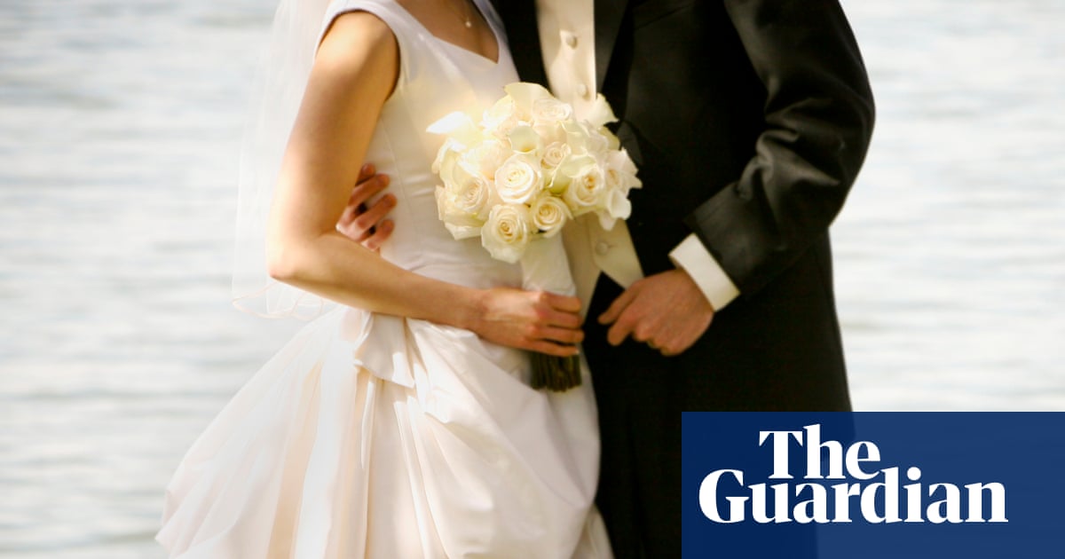 Fake wedding celebrant sentenced over five ‘invalid’ marriages in Victoria | Victoria