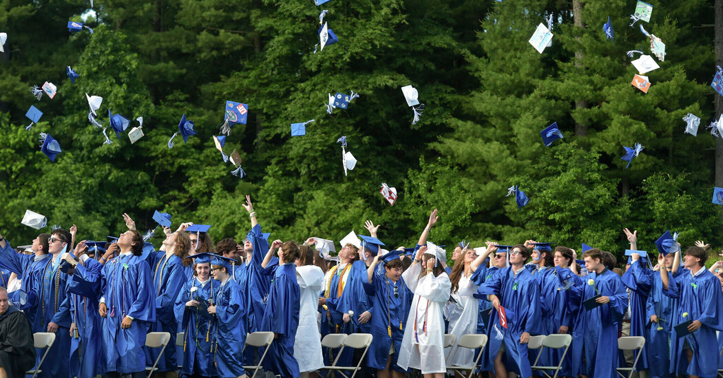 Recent High School Grads: Tell Us Why You Decided to Go to College or Not