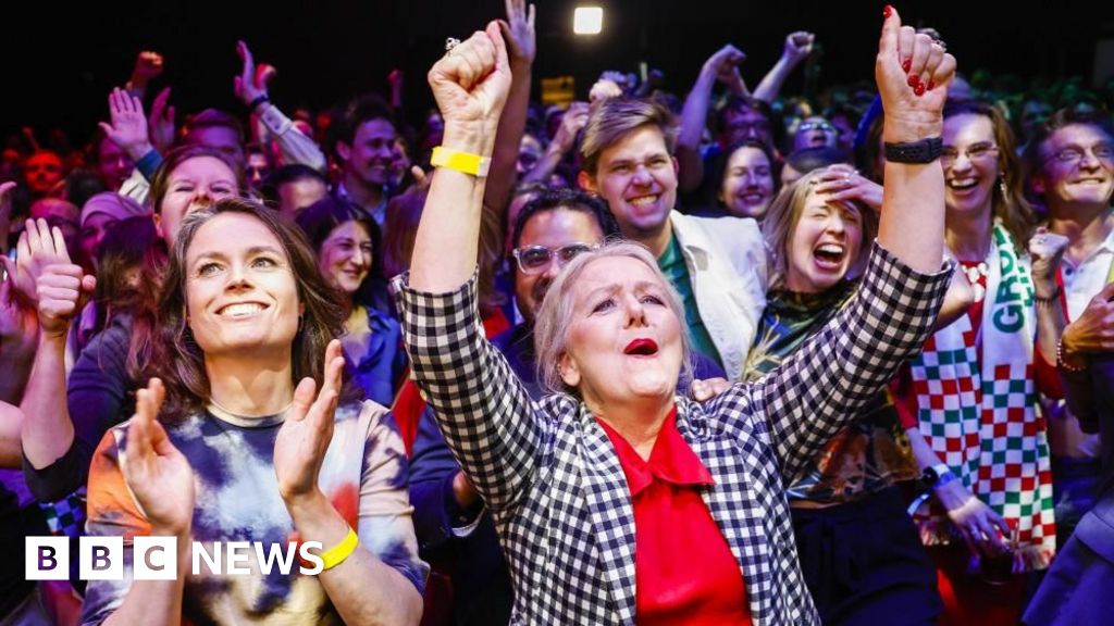 European elections start with neck-and-neck Dutch race