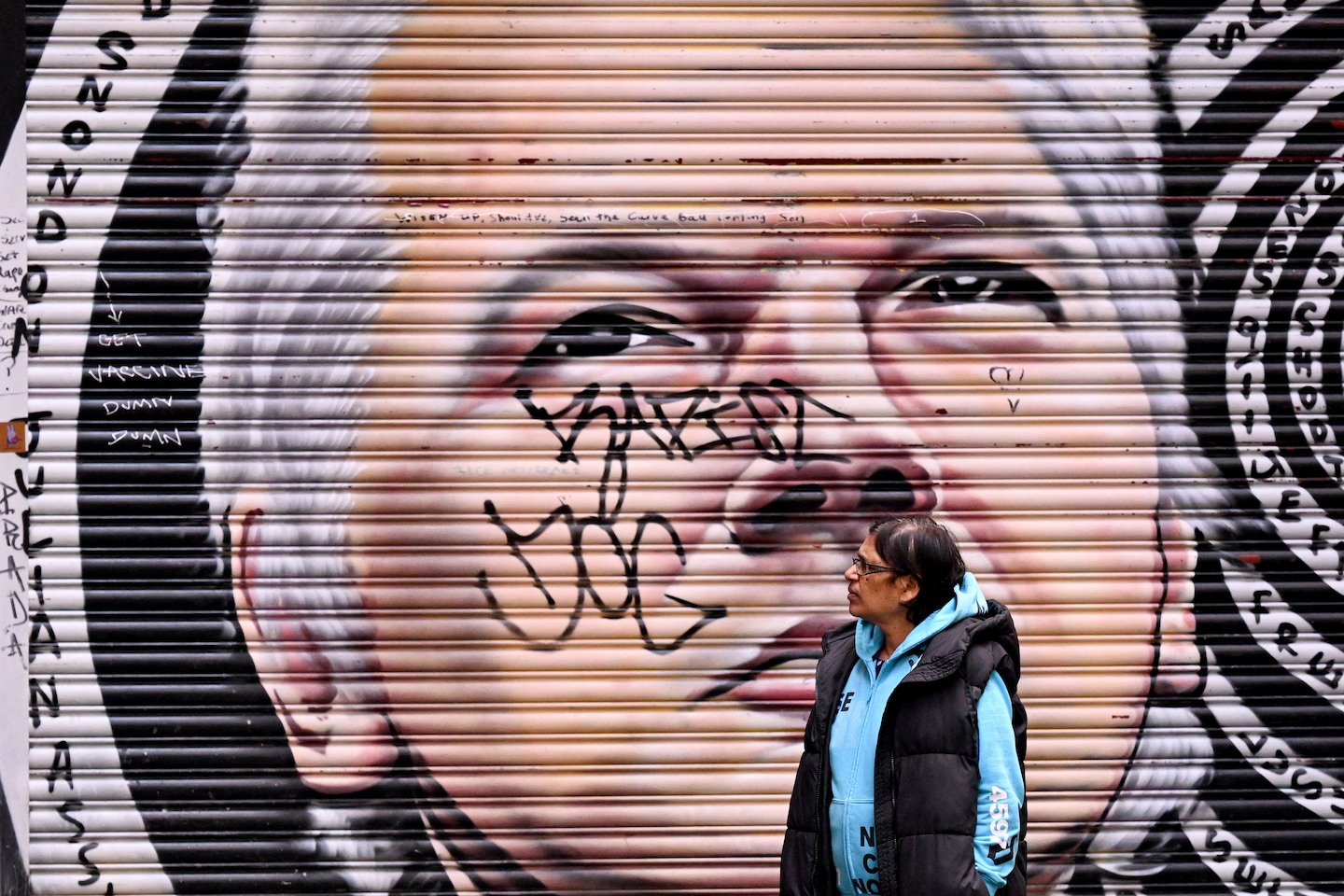 Julian Assange arrives home in Australia amid warnings about press freedom