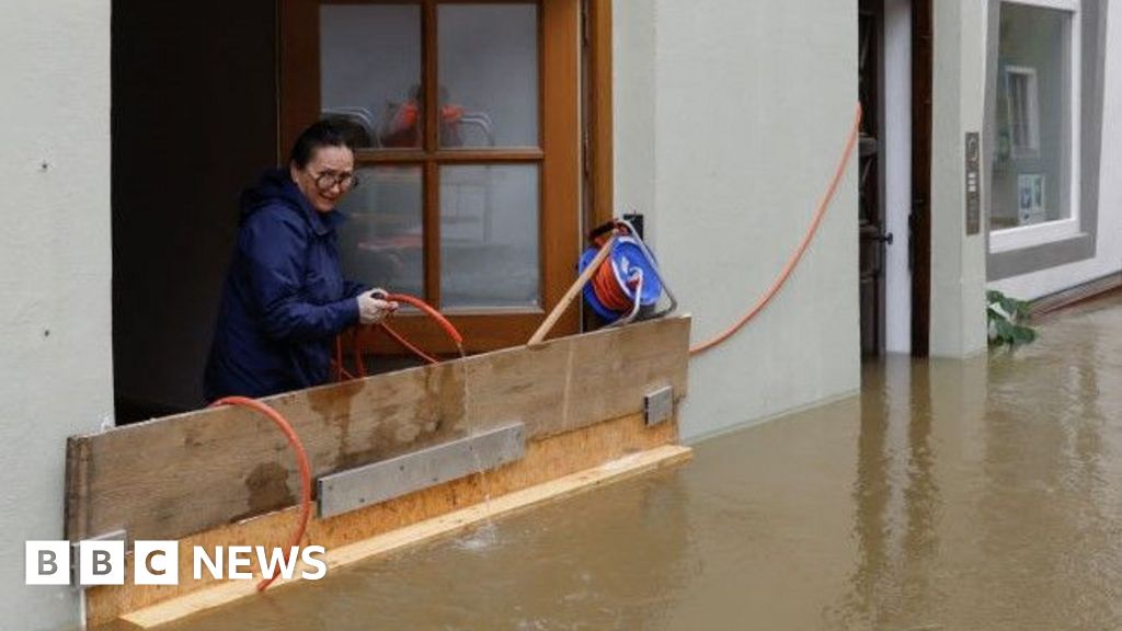 Germany's deadly floods spread along Danube