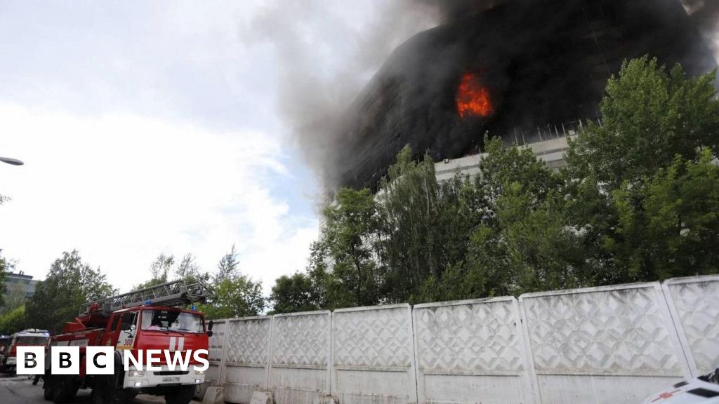 Eight killed in deadly fire at Moscow office building