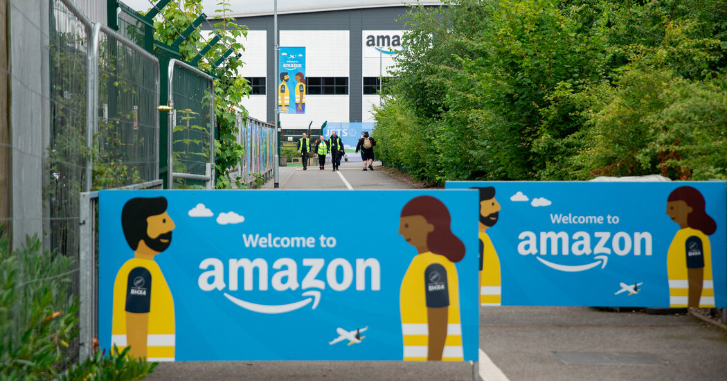 Amazon Workers Narrowly Reject Union Drive at British Warehouse
