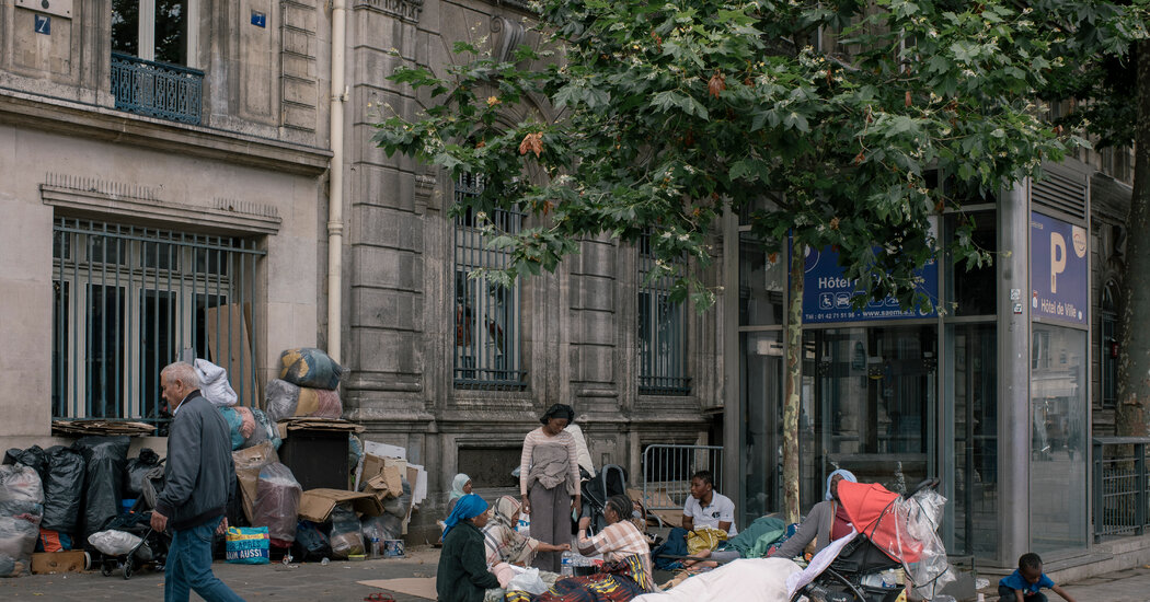 France is Busing Homeless Immigrants Out of Paris Before the Olympics