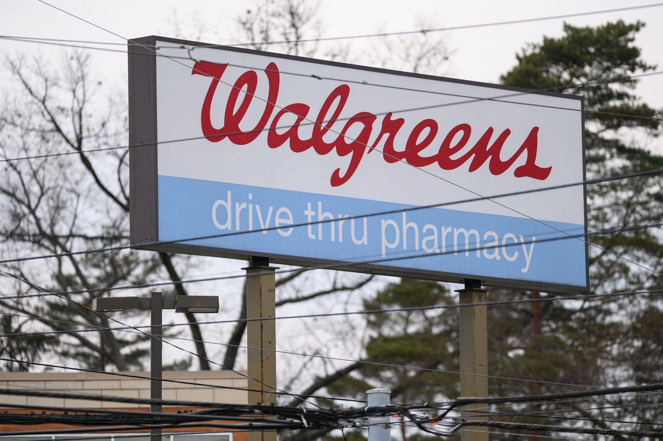 As Walgreens Closes Stores, Turnaround May Take ‘Quarters, Not Months’