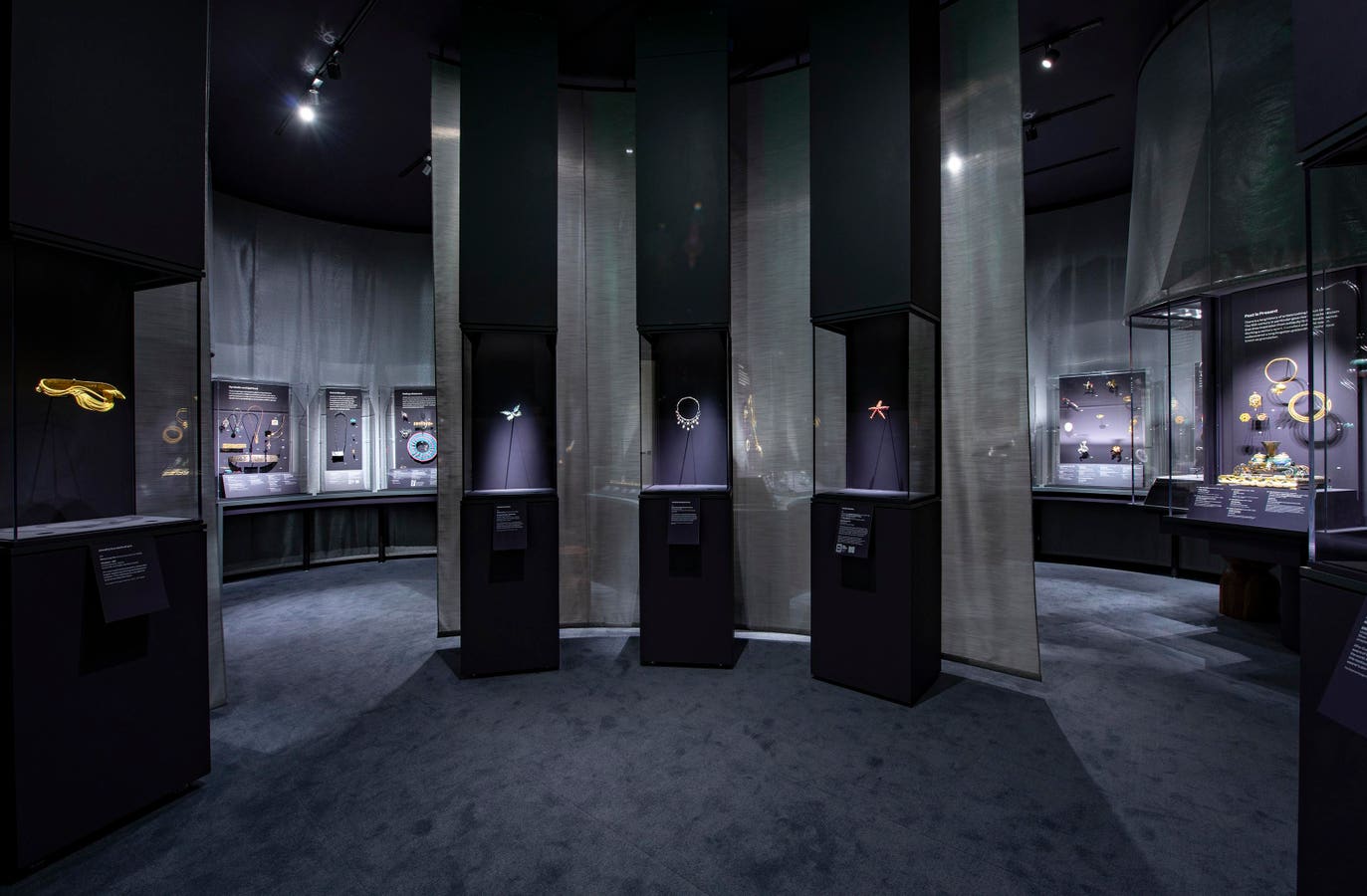 MFA Boston Exhibition Celebrates Jewelry Throughout History