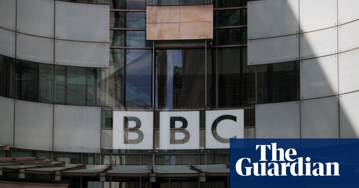 Keir Starmer commits to keeping BBC licence fee after years of Tory hostility | BBC licence fee