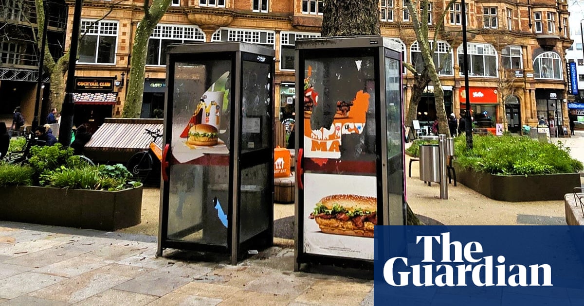 ‘Ugly’ phone boxes that blight UK streets should be removed, says thinktank | Telecommunications industry