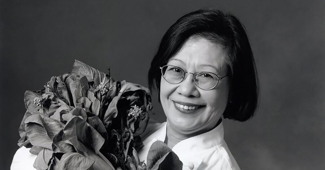 Rosa Ross, Late-Blooming Author of Asian Cookbooks, Dies at 86