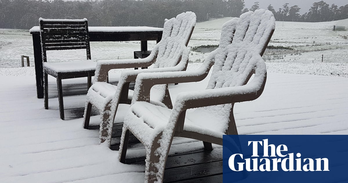 Snowfall possible in northern NSW as low pressure brings Antarctic blast to southern Australia | Australia weather