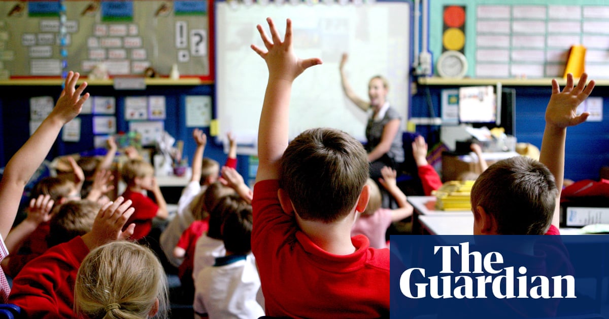 Up to 40% of Australia’s disadvantaged children live outside low-income areas, study finds | Health