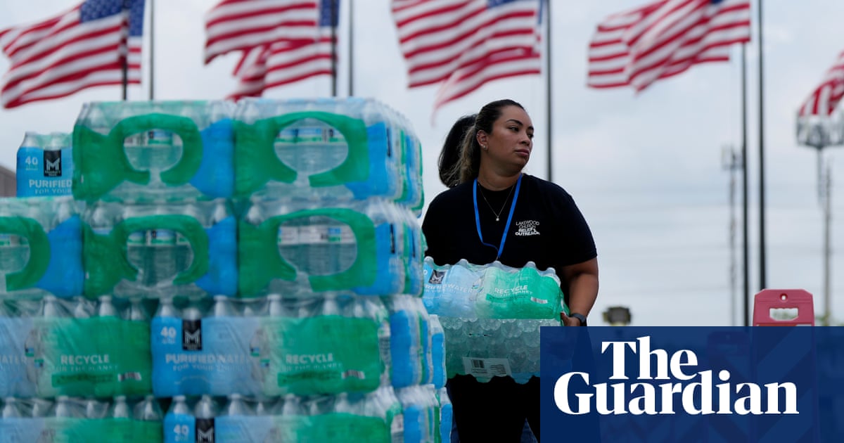 Houston swelters in punishing heat as 800,000 without power after Beryl | US news