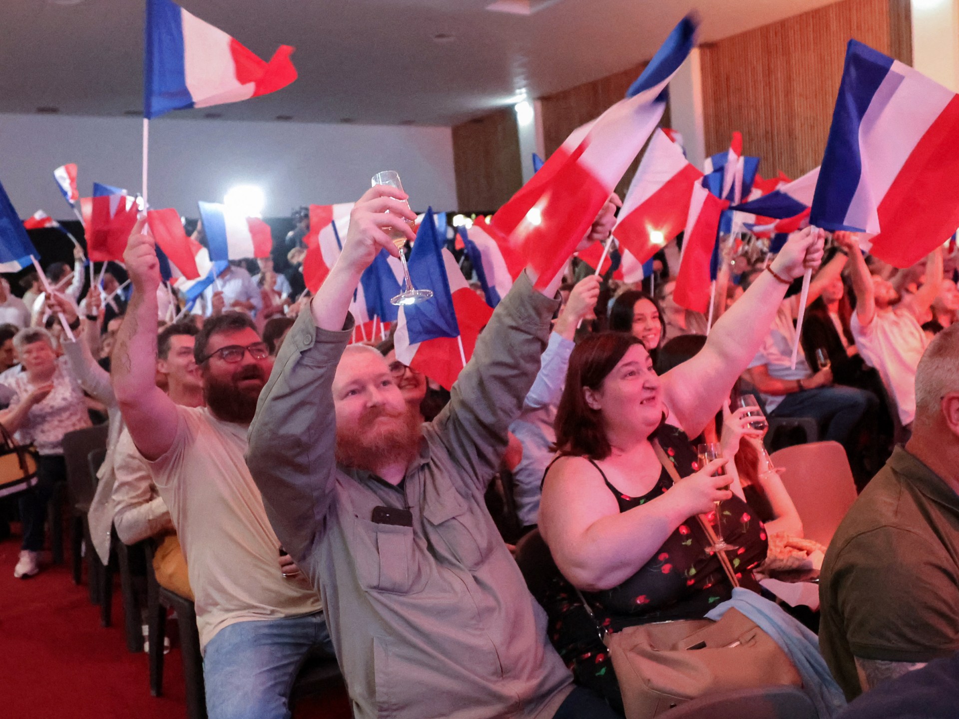 Can left-centrist parties unite to block far-right win in French elections? | Politics News