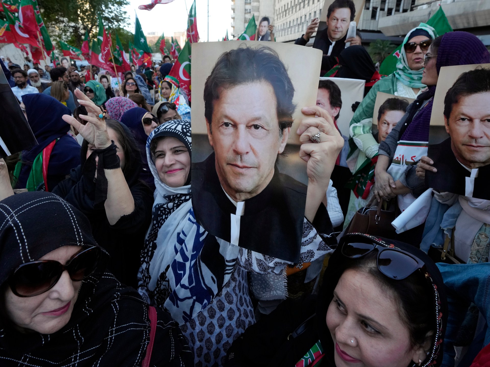 Ex-Pakistan PM Imran Khan arbitrarily detained, says UN working group | Imran Khan News