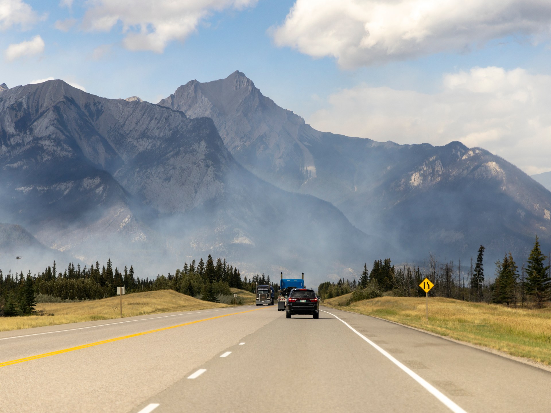 Thousands flee wildfires near Canada’s Jasper National Park | Climate Crisis News
