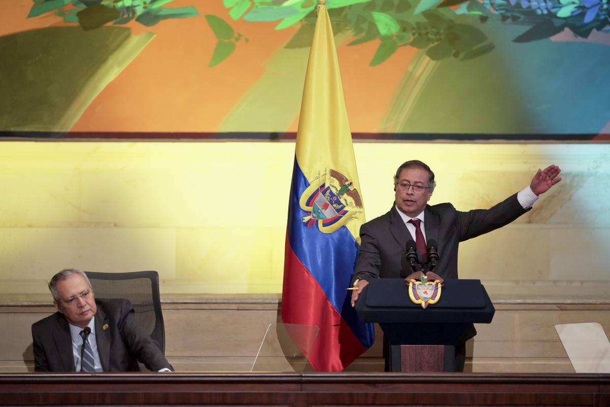 Colombia's president pushes for health and labor changes as he opens new session of congress