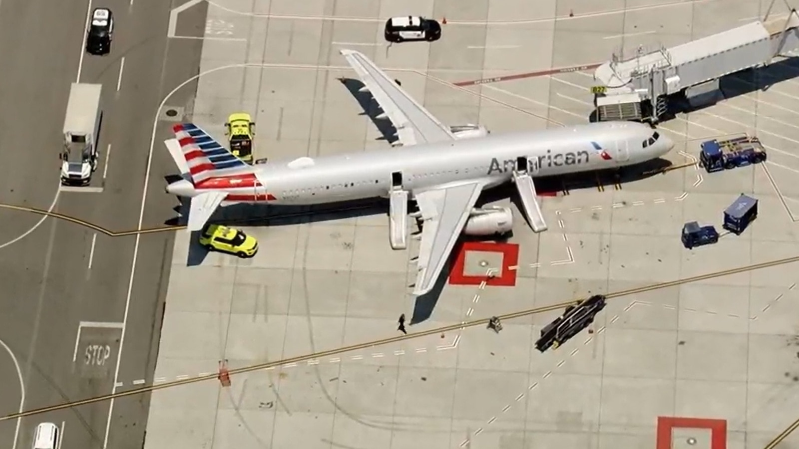 American Airlines flight evacuated after smoke reported during taxiing at San Francisco airport
