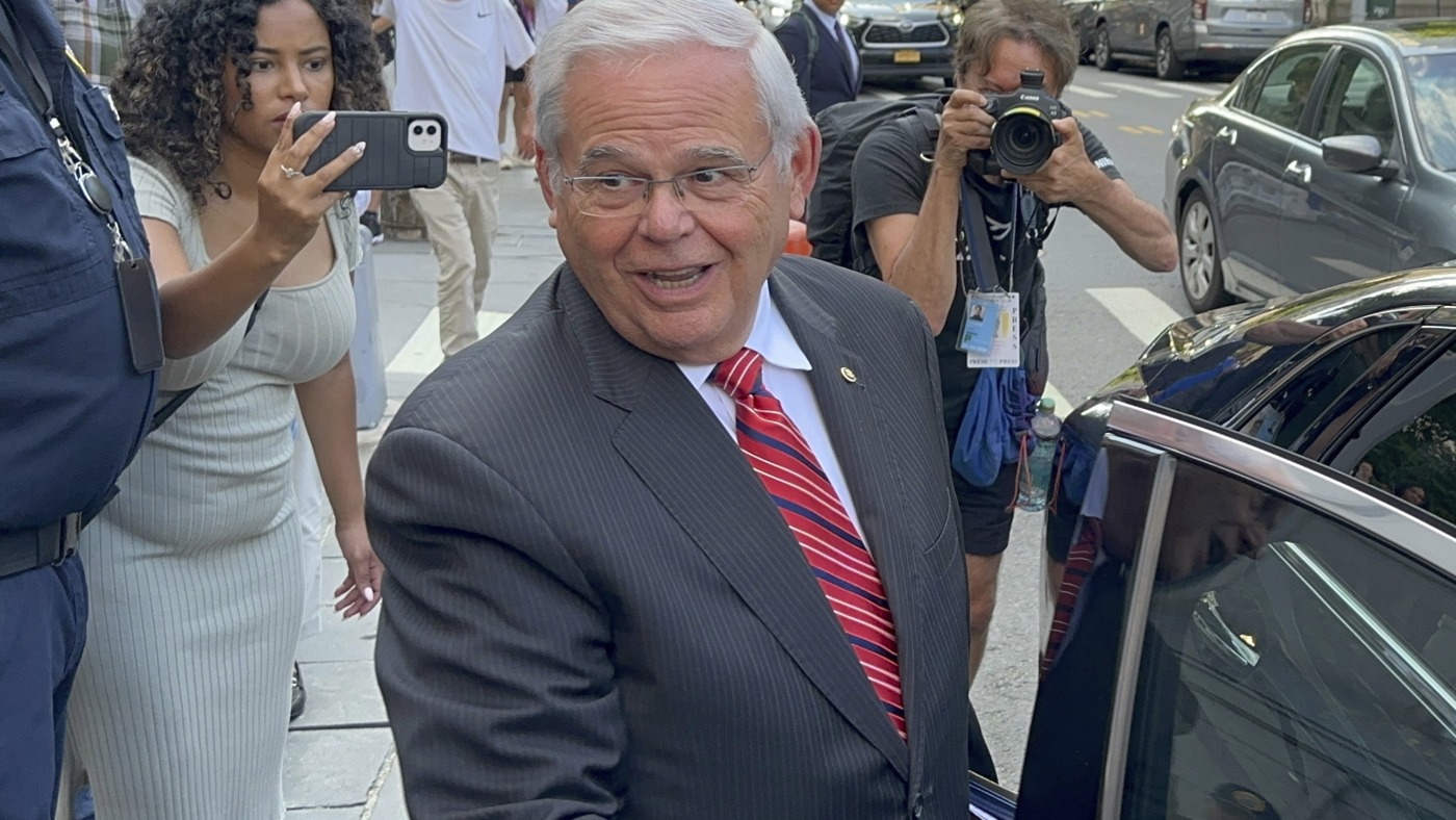 Jury to begin deliberations i trial of New Jersey Sen. Bob Menendez : NPR