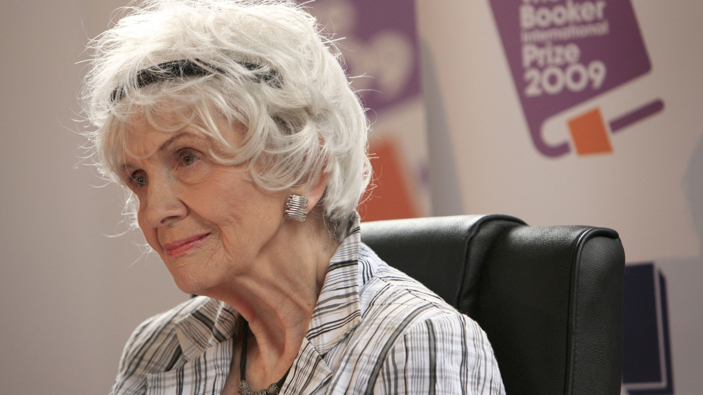 Alice Munro's daughter alleges mother stayed with abusive stepfather : NPR