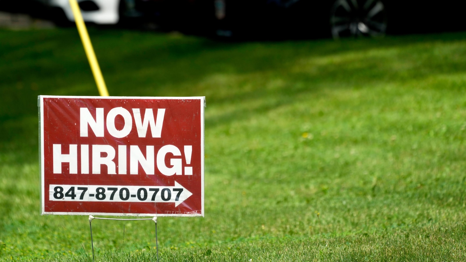 More Americans apply for jobless benefits as layoffs settle at higher levels