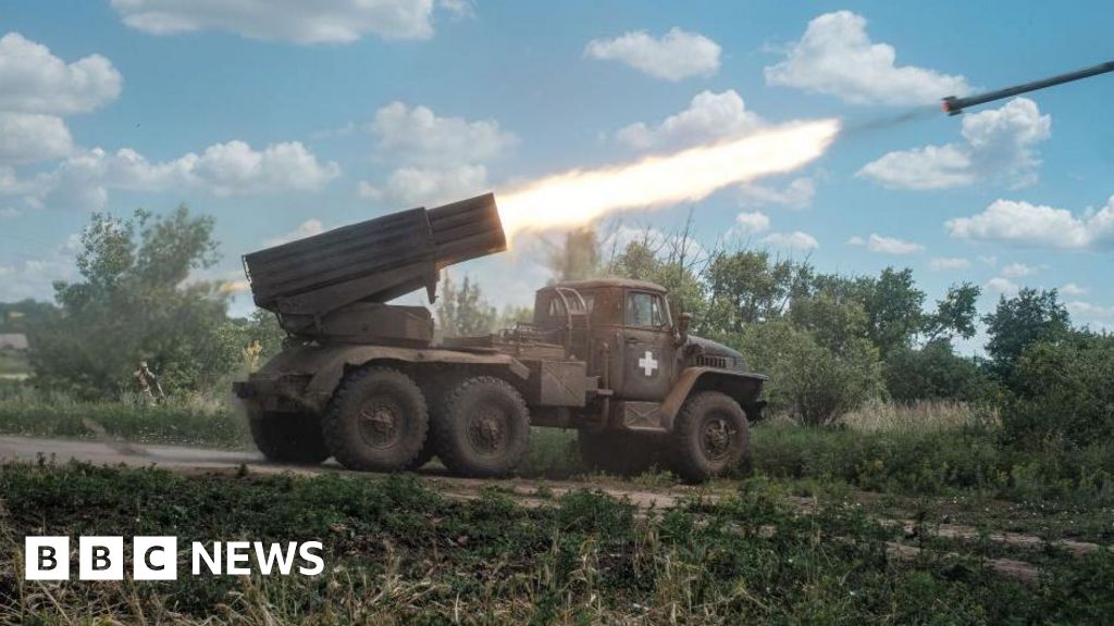 Russia pushes on key Ukraine city of Pokrovsk while Kyiv's Kursk incursion slows