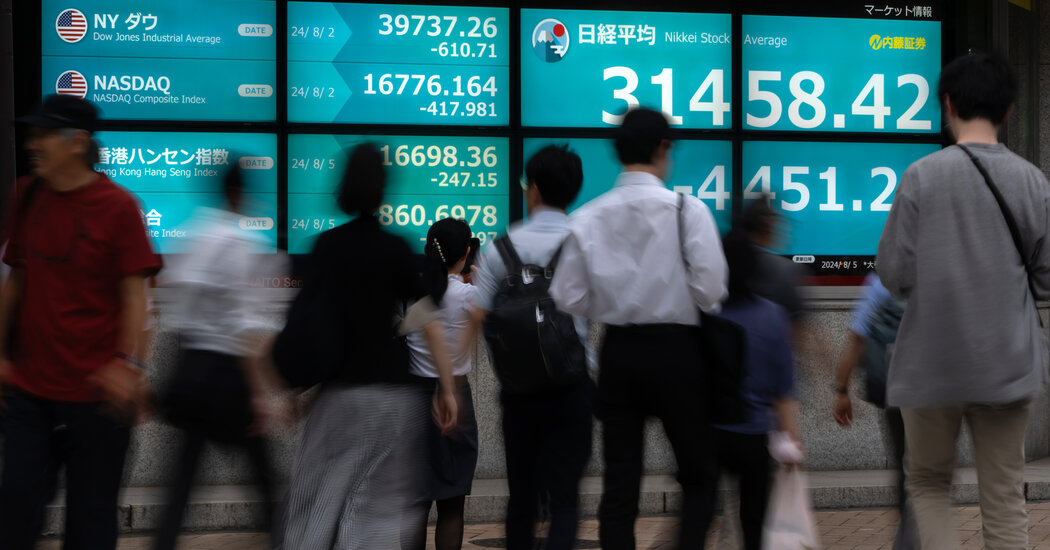 Nikkei Rises as Stocks in Asia Rebound From Sell-Off