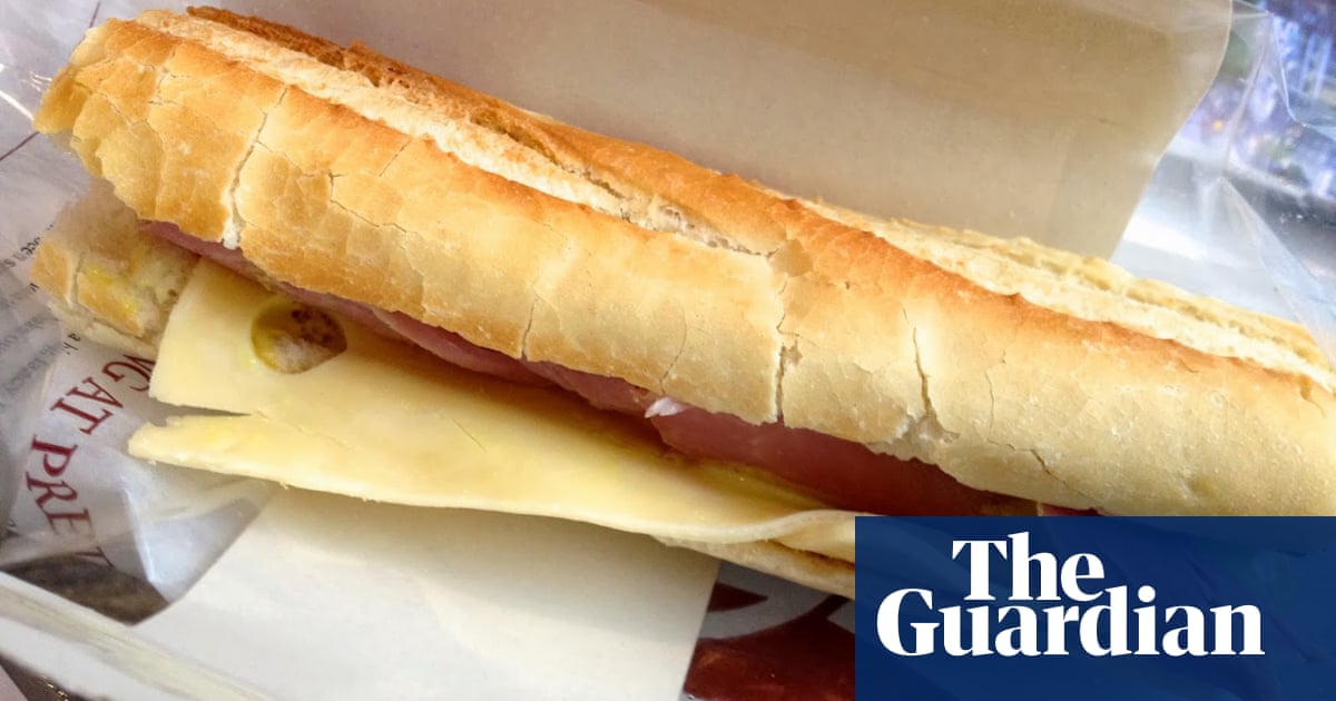 More than 75% of popular takeaway and restaurant food is unhealthy, study finds | Food