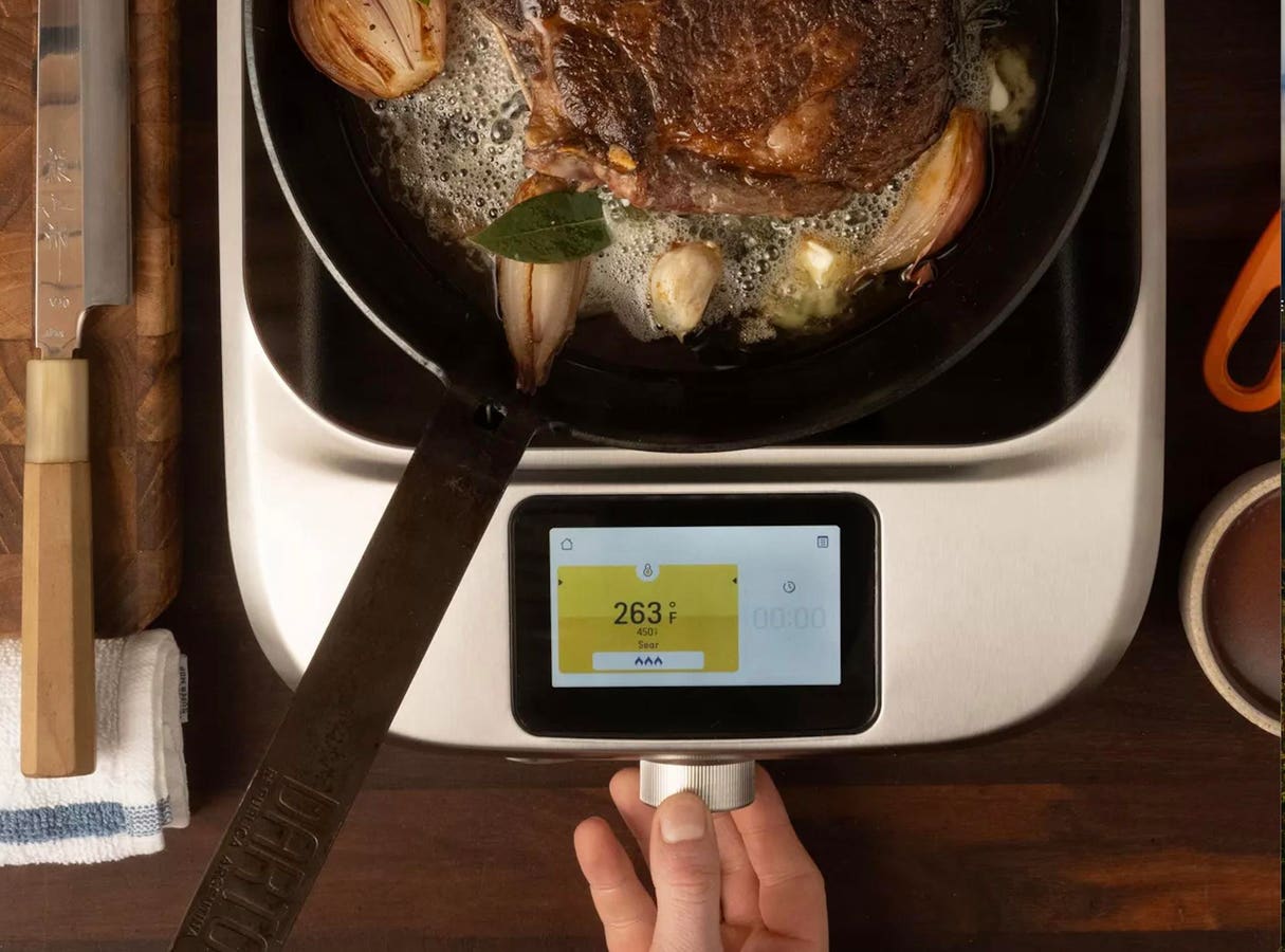 Why Everyone’s Switching To Induction Cooktops For Their Kitchens