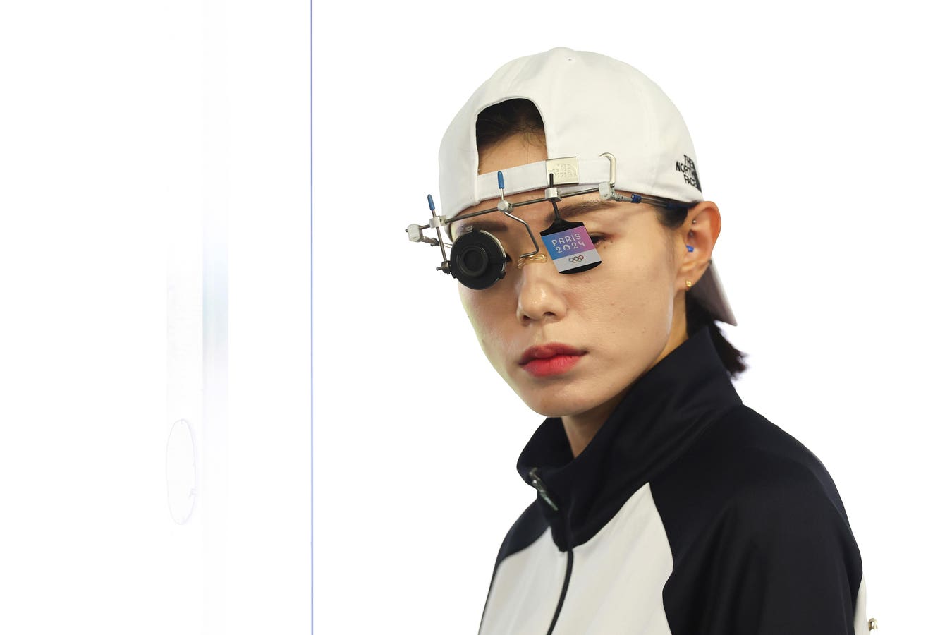 Olympic Pistol Medalist Kim Ye-Ji Who Went Viral Suddenly Collapses