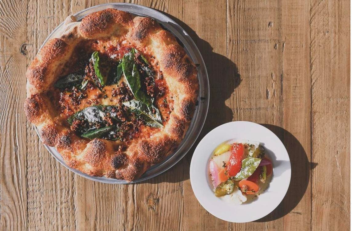 Why Three-Star Michelin Chefs Are Racing To This Los Angeles Pizza Joint