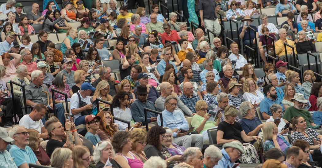 This Theater Company in Wisconsin Banks on the Glory of the Human Voice