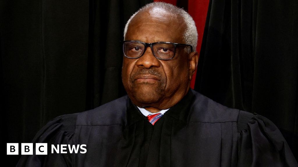 Justice Thomas didn't disclose private jet travel, says senator