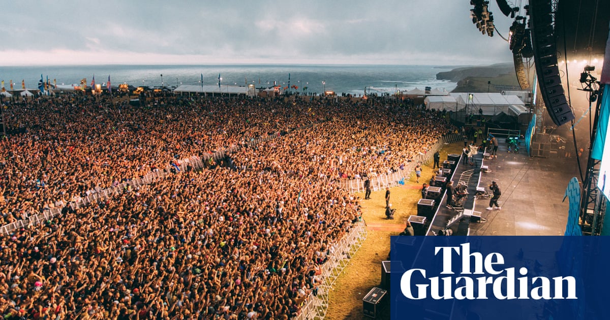 Festival-goers injured in ‘terrifying’ crowd surge at Boardmasters in Newquay | UK news