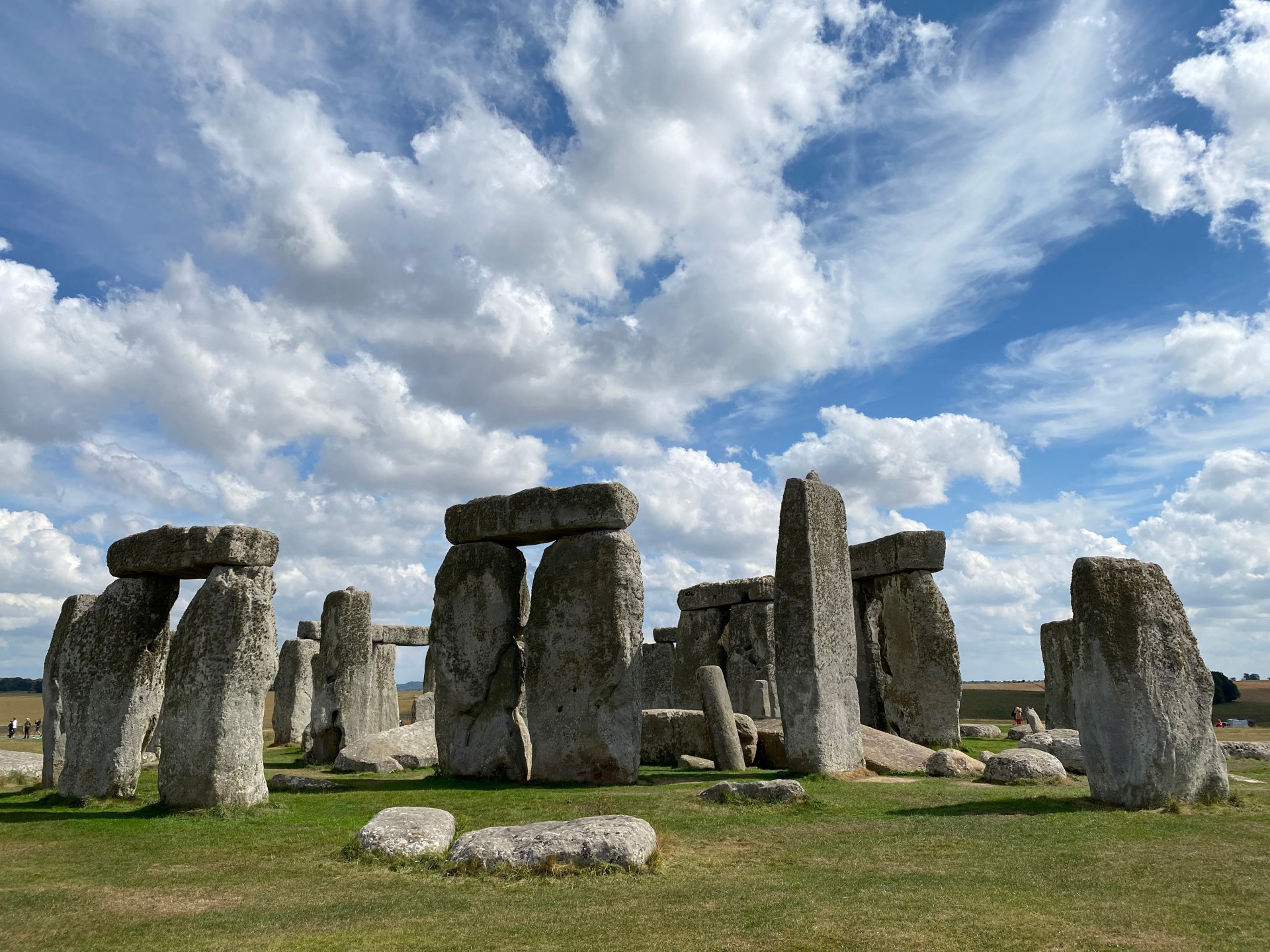 Stonehenge’s Altar Stone came all the way from Scotland, new research shows | History News