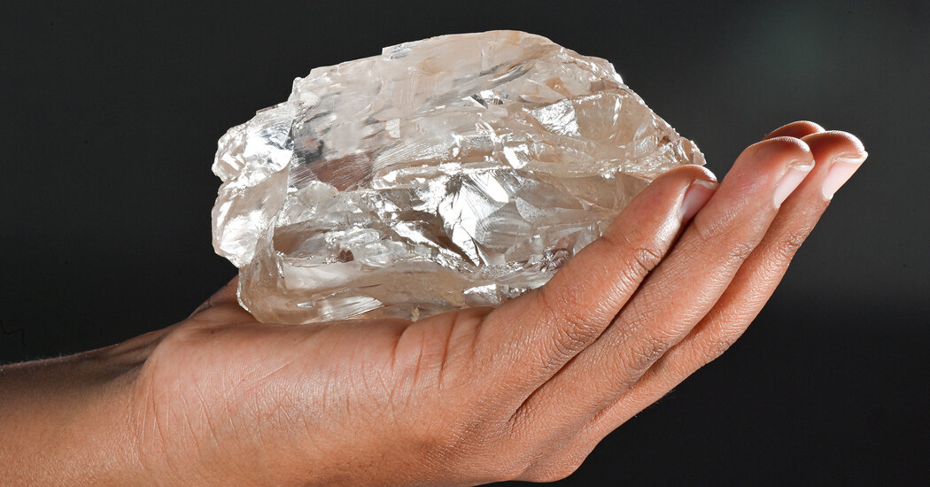 Diamond Found in Botswana Is World’s 2nd-Largest Ever at 2,492 Carats