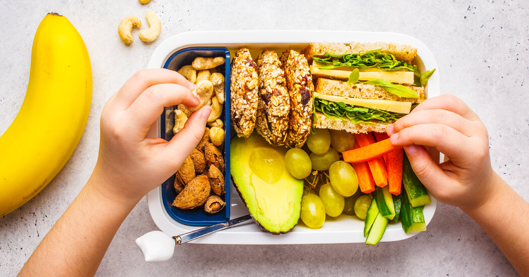 How to Safely Pack a School Lunch