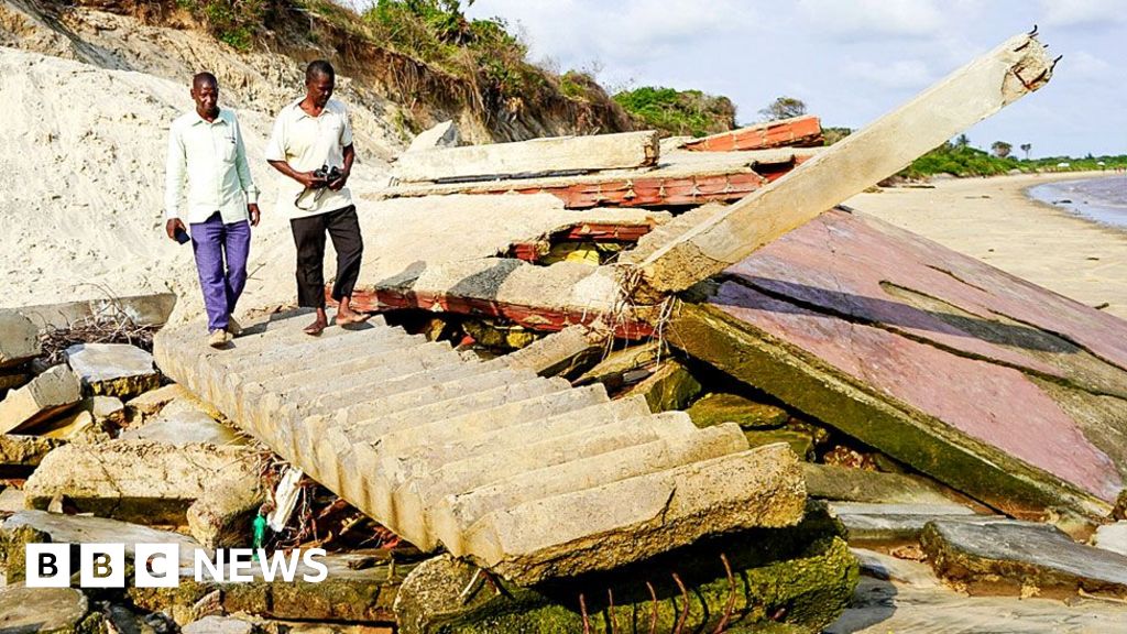 The Kenyan fishing village disappearing in the sea