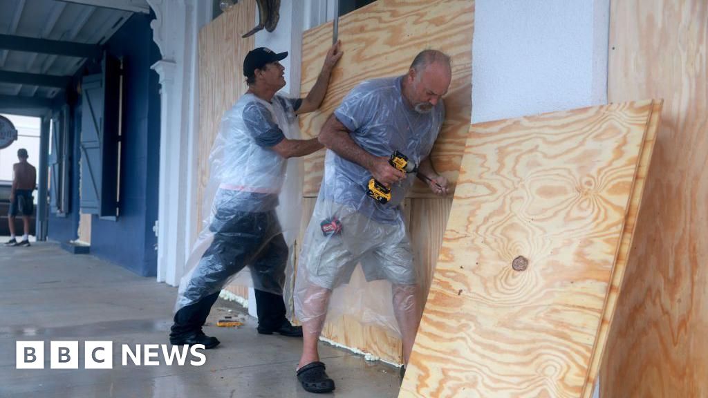 Hurricane Debby makes landfall at Florida's Big Bend region