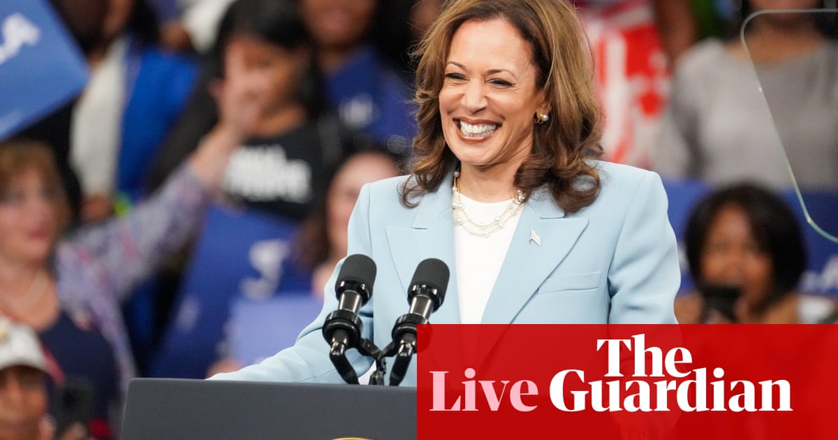 Harris to reportedly meet with VP contenders this weekend after campaign raised over $300m – live | Kamala Harris