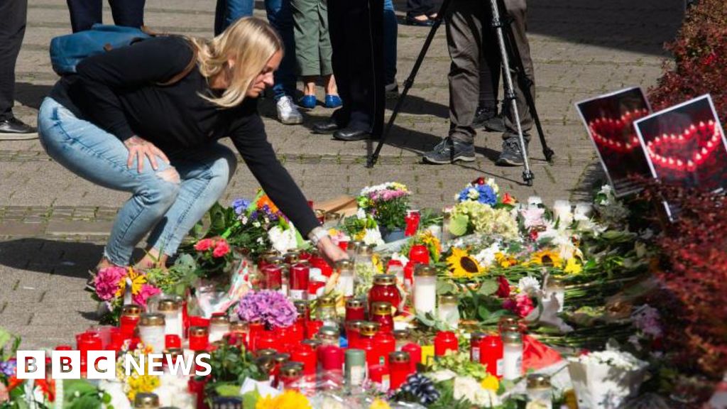 Germany tightens knife laws as pressure grows after mass stabbing