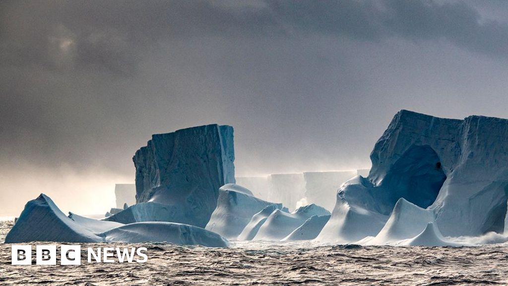 Colossal iceberg stuck spinning in ocean trap