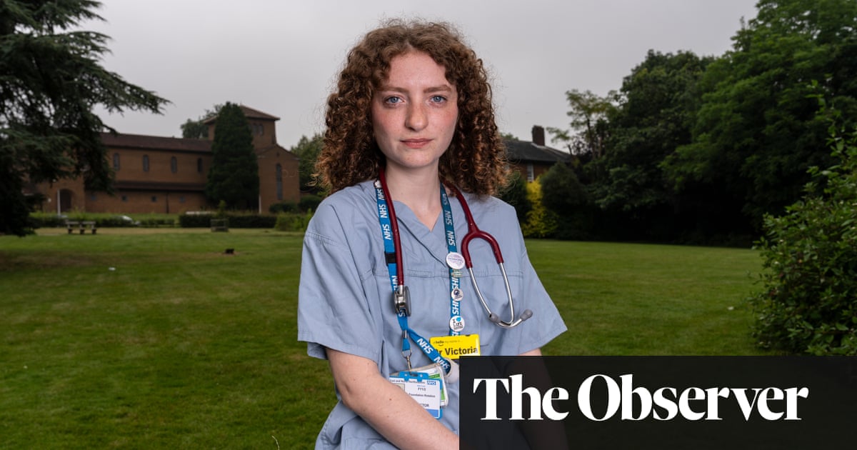 Trainee doctors in UK facing higher risk of burnout than during pandemic | Doctors